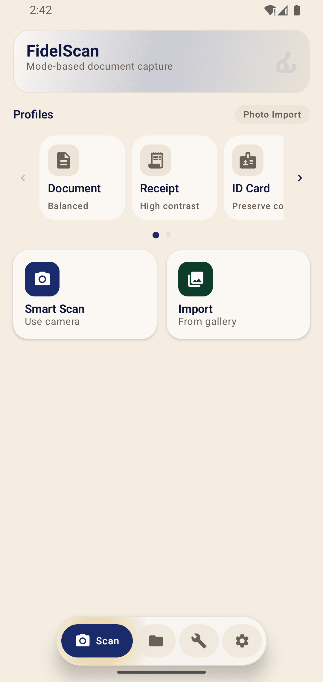 FidelDoc scan home screen with Smart Scan and Import actions